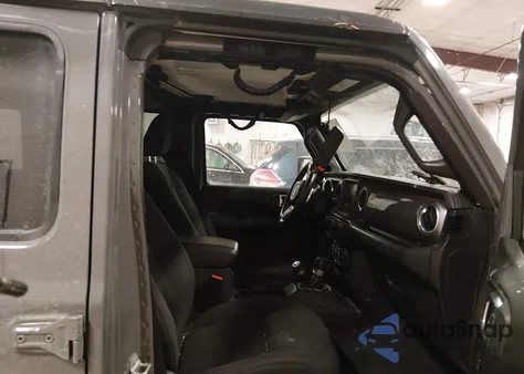 2019 Jeep Wrangler Unlimited Sahara 4X4 z USA, uszkodzony, nr VIN 1C4HJXEG0KW610351